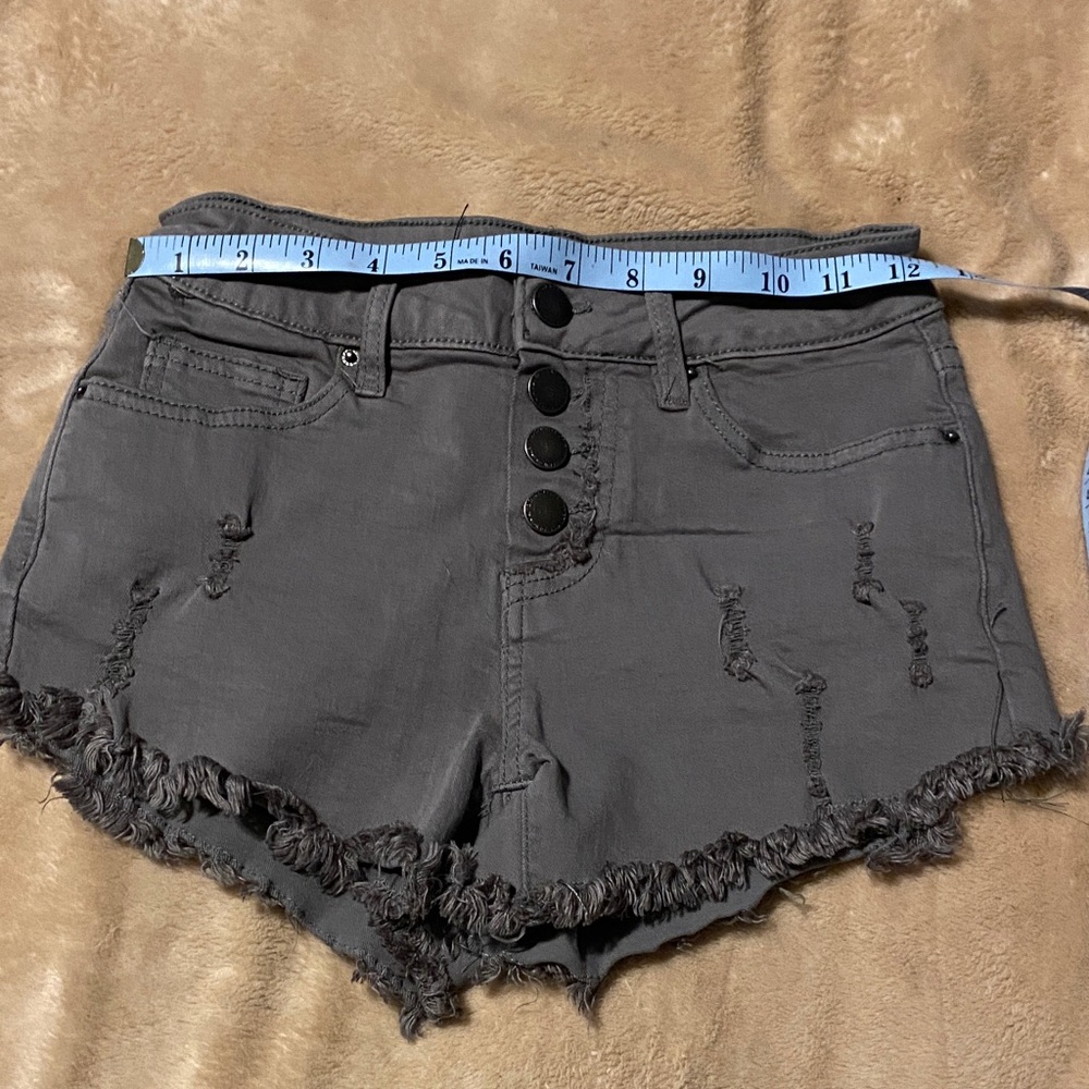 BOGO Angel Kiss Distressed Green Shorts Sz 0